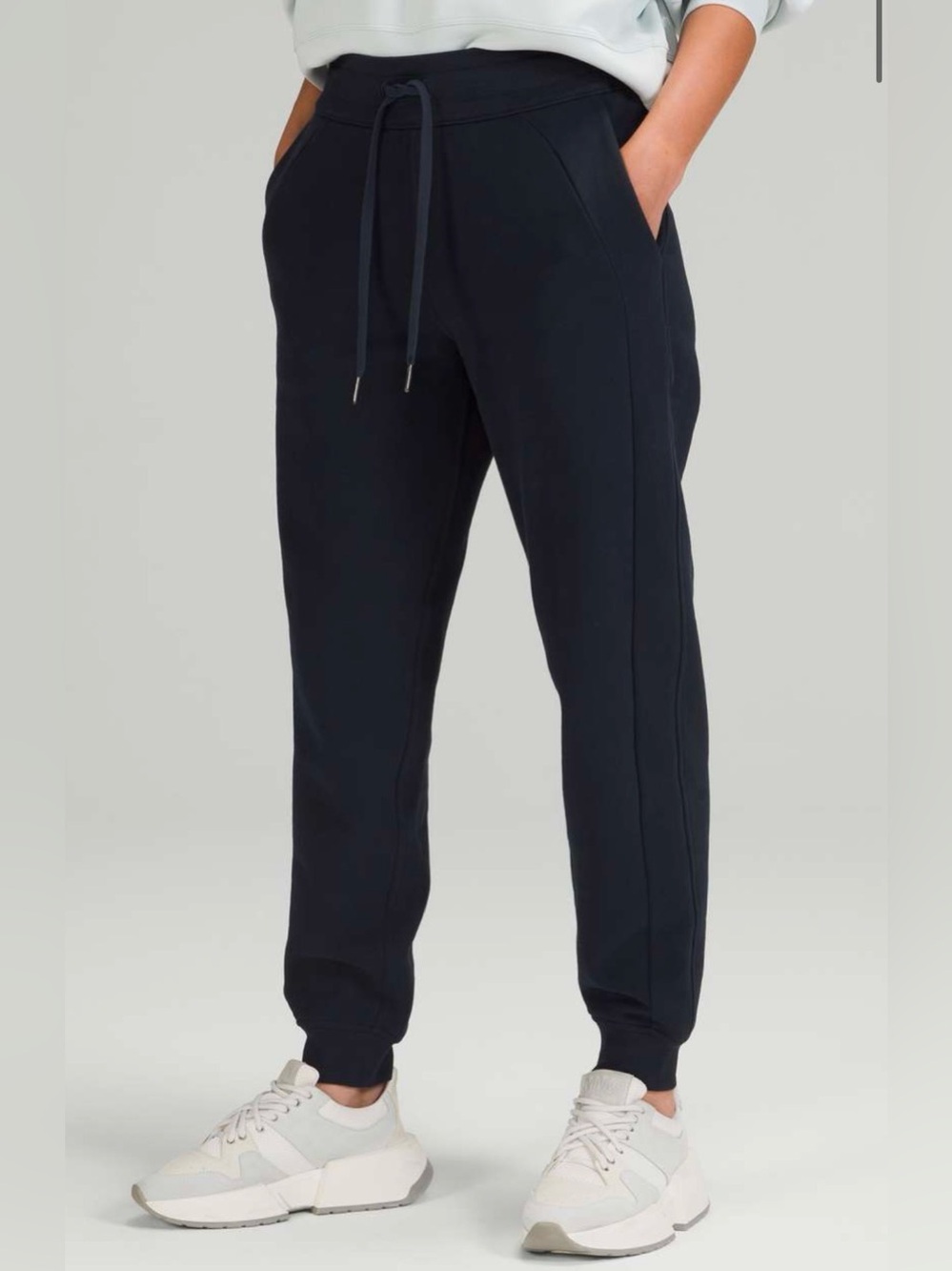 Lululemon Scuba High-Rise Jogger *Fleece 28" in Black